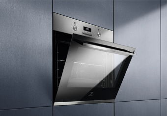 Духовой шкаф Electrolux OKF3H70X