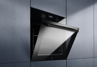 Духовой шкаф Electrolux OEF5C70BZ