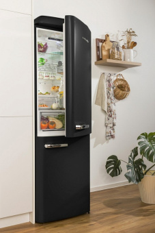 Холодильник Gorenje ONRK619EBK
