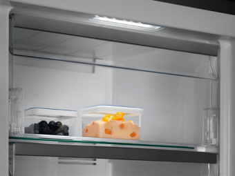 Морозильная камера Electrolux LUT 7ME28 X2