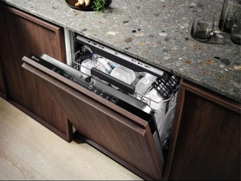 Встраиваемая посудомоечная машина Electrolux KEGB9305L