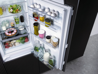 Встраиваемый холодильник Miele K 7113 F