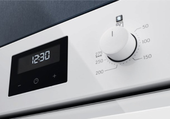 Духовой шкаф Electrolux OEF3H70TW
