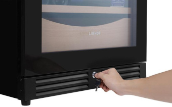 Винный шкаф Libhof Sommelier SMD-110 Slim Black