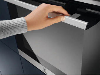 Духовой шкаф Electrolux EOF5C70X