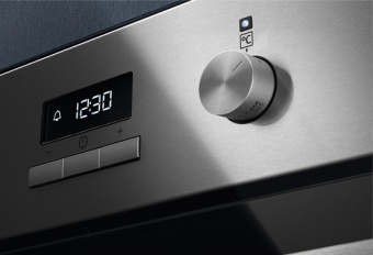 Духовой шкаф Electrolux OKF3H70X