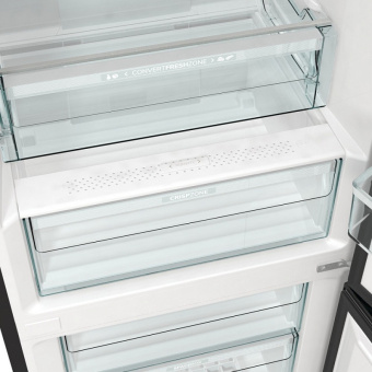 Холодильник Gorenje ONRK619EBK