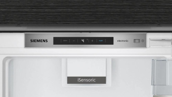 Встраиваемый холодильник Siemens KI81RADE0