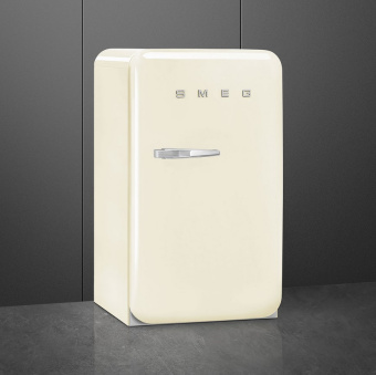 Холодильник Smeg FAB10RCR5