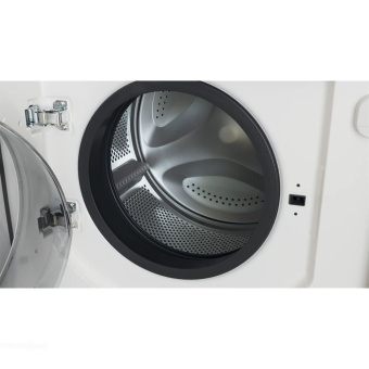 Встраиваемая стиральная машина Whirlpool BI WDWG 751482
