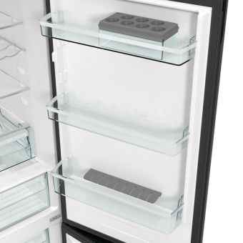 Холодильник Gorenje ONRK619EBK
