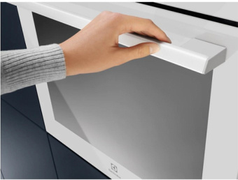 Духовой шкаф Electrolux OKC8H39WV