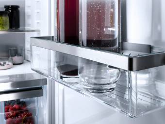 Встраиваемый холодильник Miele K 7733 E