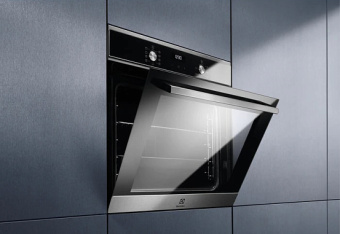 Духовой шкаф Electrolux EZF5C50X