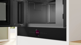 Встраиваемая микроволновая печь Bosch BFL9221B1