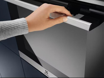Духовой шкаф Electrolux EOF6P70X