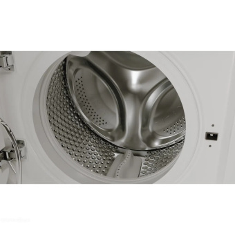 Встраиваемая стиральная машина Whirlpool BI WMWG 91484E EU