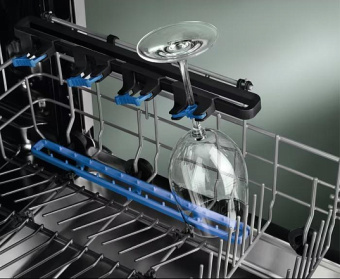 Встраиваемая посудомоечная машина Electrolux EEG47300L