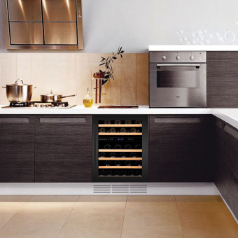 Dunavox DAUF-46.145DMB