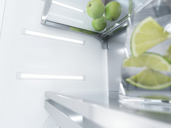 Встраиваемый холодильник Miele K2801Vi