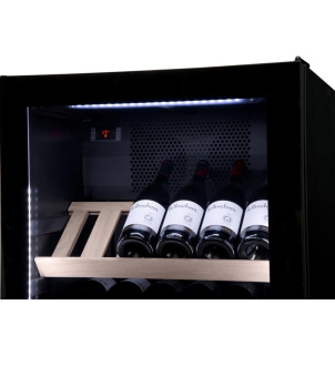 Винный шкаф Vestfrost Solutions WFG 155