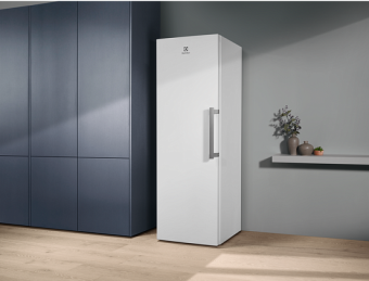 Морозильная камера Electrolux RUT5NF28W1