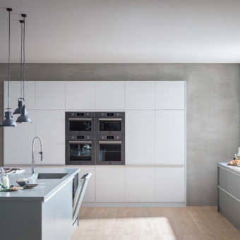 Духовой шкаф с паром Bertazzoni Professional F457PROVTN черный