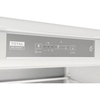 Встраиваемый холодильник Whirlpool SP70 T122 белый