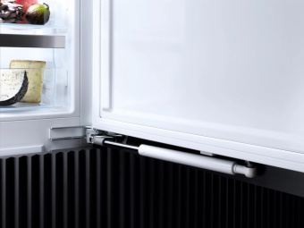 Встраиваемый холодильник Miele K 7773 D