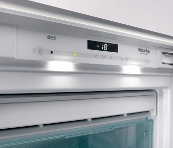 Встраиваемая морозильная камера Miele FNS 37405 i