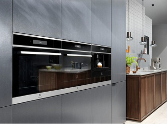 Встраиваемая кофемашина Electrolux EBC65X