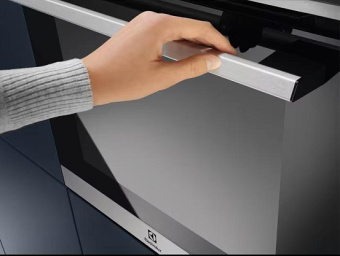 Духовой шкаф Electrolux EOC5E70X