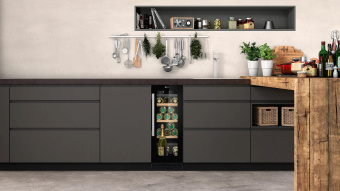 Встраиваемый винный шкаф Neff KU9202HF0