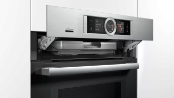 Духовой шкаф с СВЧ и паром Bosch HNG6764S6