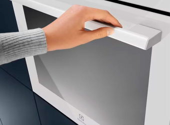 Духовой шкаф Electrolux EOF5C50BV