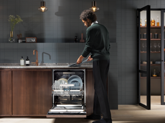 Встраиваемая посудомоечная машина Electrolux EEC967310L
