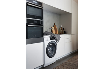 Стиральная машина с сушкой Electrolux EW8WR261B