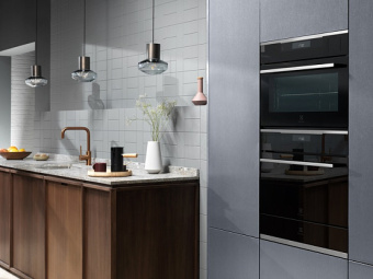 Духовой шкаф Electrolux OKA9S31WX