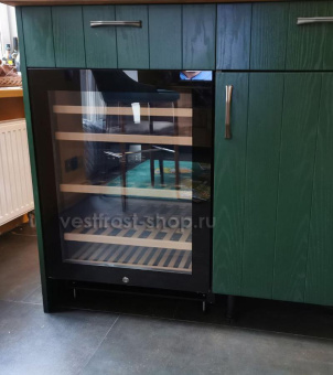 Винный шкаф Vestfrost Solutions WFG 45