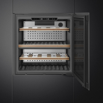 Встраиваемый винный шкаф Smeg CVI129B3