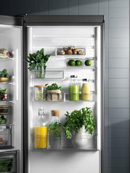 Холодильник Electrolux LNC7ME32W2