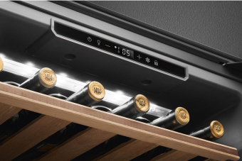Встраиваемый винный шкаф Smeg CVI321X3