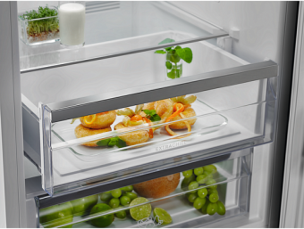 Холодильник Electrolux RNC7ME34W2