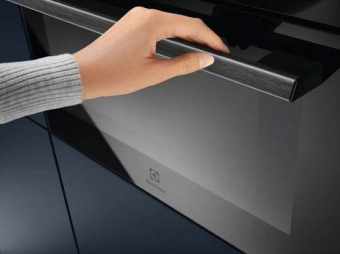Встраиваемая микроволновая печь Electrolux EVM 6E46Z