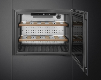 Встраиваемый винный шкаф Smeg CVI121G